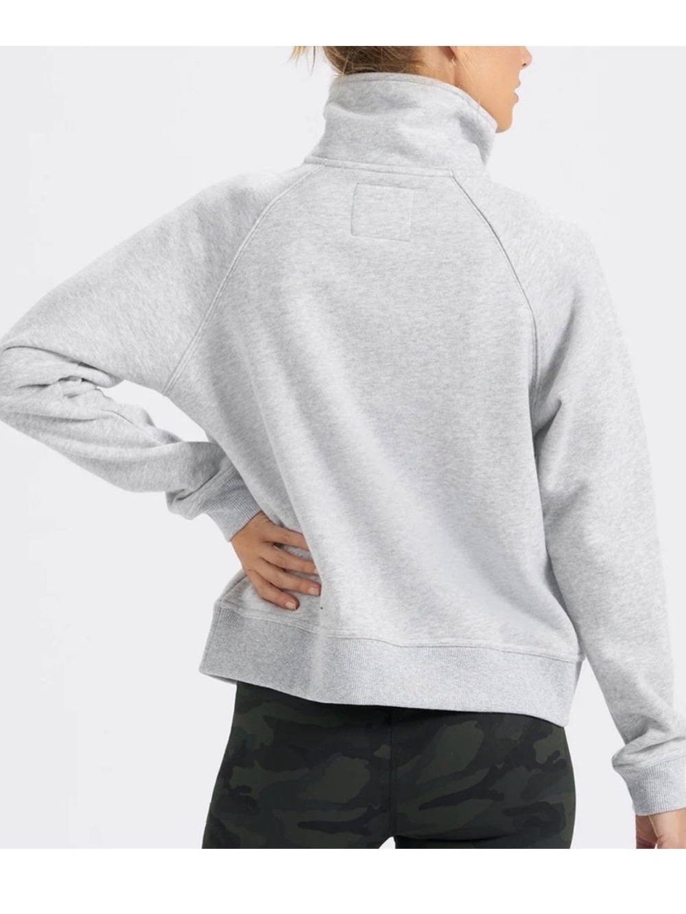 VUORI Restore Half Zip Fleece Pullover Light Heather Grey Women's Size XL